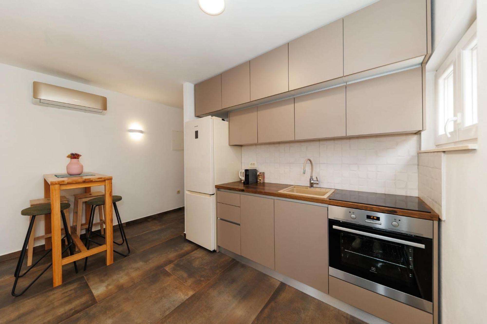 Apartments 23 And 25 With Free Private Parking Задар Экстерьер фото